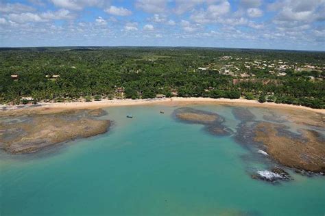 Conheça a maravilhosa Praia do Espelho, na Bahia