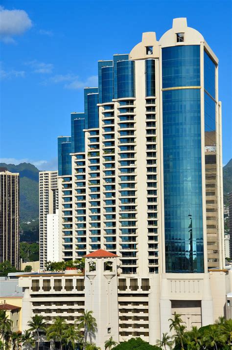 Harbor Court in Honolulu, O’ahu, Hawaii - Encircle Photos