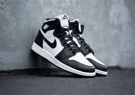 Air Jordan 1 Retro High OG GS "Black/White" | Jordan shoes girls ...