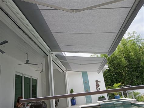 Retractable Awnings Colors, Patterns, and Fabric Choices in Orlando