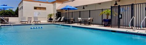 Holiday Inn Los Angeles - LAX Airport - Free Internet & More