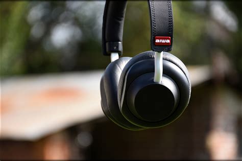 Ultra-Blue-Connectivity - Aiwa ARC-1 Bluetooth Headphones Review ...