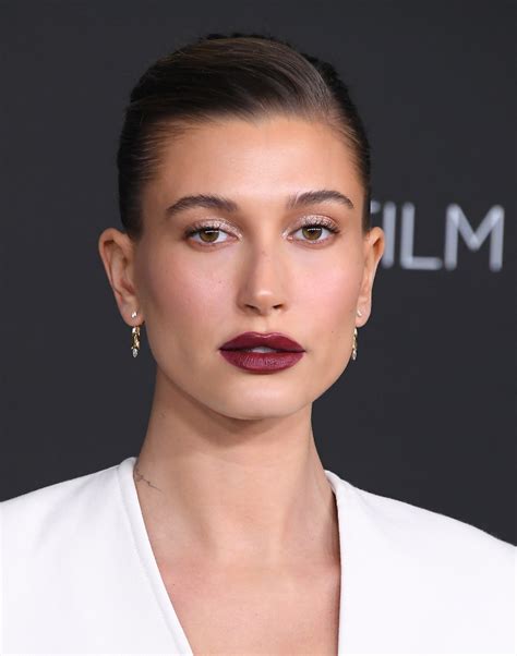 Hailey Bieber Trialled A Big Autumn Beauty Trend At The LACMA Gala ...