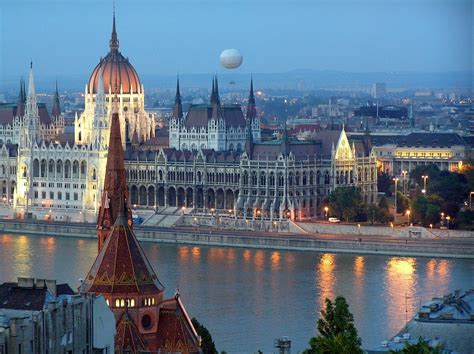 Budapest - Great Holiday Guide | Prag, Seyahat edilecek yerler, Şehir