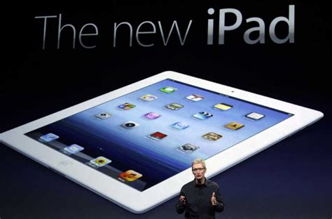 New iPad offers better display, access to faster network