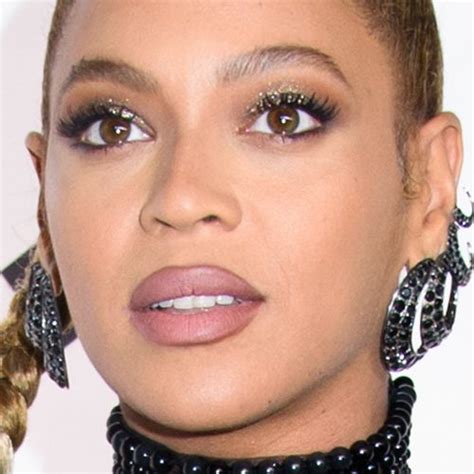 Beyoncé's Makeup Photos & Products | Steal Her Style