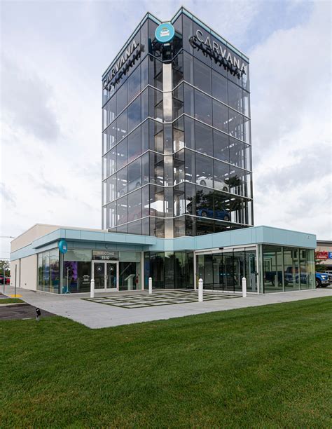 Carvana car vending machine and dealership opens in Louisville