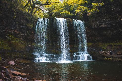 BRECON BEACONS NATIONAL PARK WALKS - FOUR WATERFALLS WALK – AleaderGear