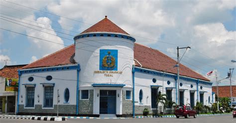 TEGAL LAKA-LAKA: GEDUNG DANLANAL