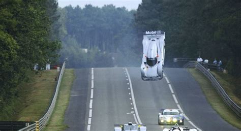 Nürburgring Fatal Crash : Horrifying Images Show The Old Dangers Of ...