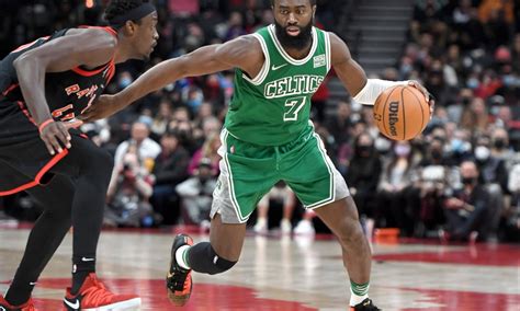 WATCH: Celtics beat Raptors 109-7 in Toronto with strong 4th quarter