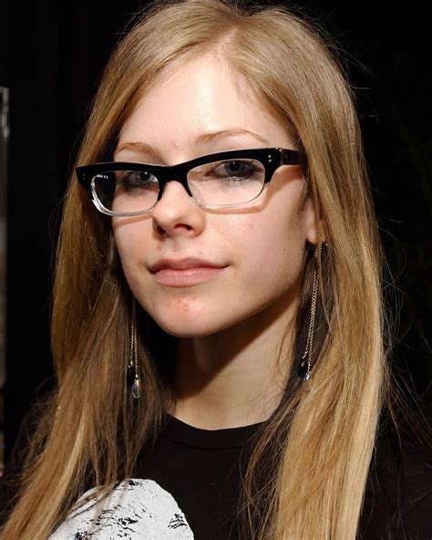 Since the last photo of Avril with glasses did so well 😅 #avrillavigne ...