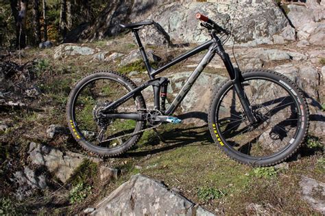 Review: The 2019 Trek Remedy 8 is a solid climber and supple descender - Bikerumor