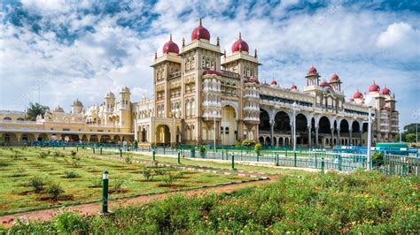 TaxiBazaar - Blog | Mysore City of Palace