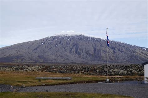 Iceland Flag & Snæfellsjökull | ActiveSteve | Flickr