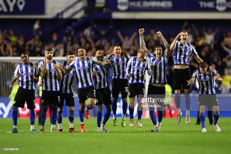 Players of Sheffield Wednesday celebrate during the penalty shoot-out ...