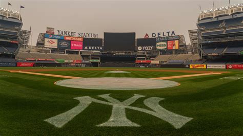 Yankees Game Postponed Because of Smoke From Wildfires - The New York Times