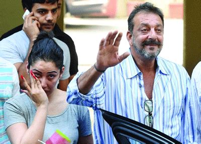 Sanjay Dutt back in Yerwada jail