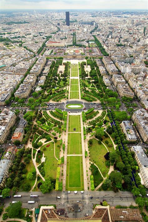 1000 words for France: Champ de Mars