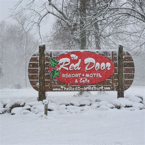 Best Lake Resorts in Minnesota for Your Winter Family Getaway – Red Door Resort