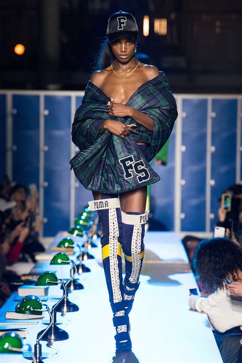 Fenty x Puma Fall 2017 Ready-to-Wear Fashion Show Collection | Fashion ...