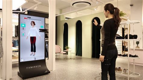 Revolutionizing The Fashion Industry With Augmented Reality - Urban ...