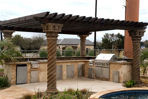 Lone Star Grill's in San Antonio !!! | Outdoor kitchen, Outdoor grill, Pergola