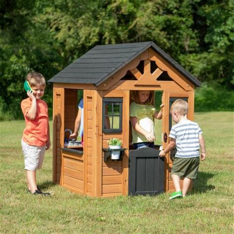 Best Kids' Playhouses in 2021 | HGTV