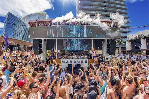 8 Best Pool Parties in Las Vegas