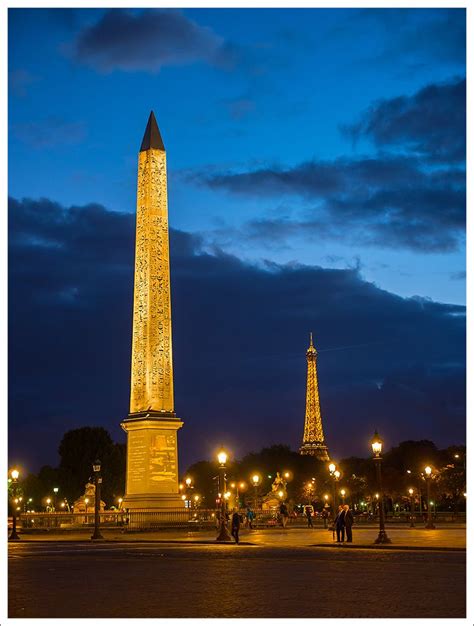 De center of de Place de la Concorde in Paris is occupied by a giant Egyptian obelisk once ...