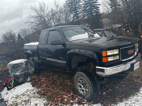 Lifted 97 Chevy 1500 runs drives stops $3000 or trade | Cars & Trucks | Trenton | Kijiji