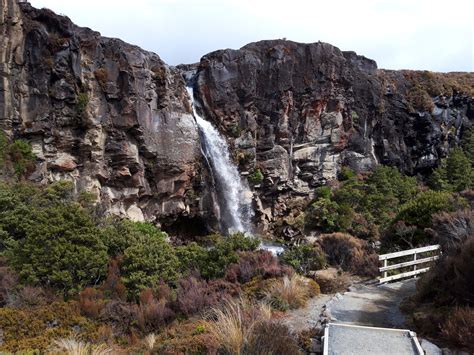 Taranaki Falls and Tama Lakes Walk • Hiking Route » outdooractive.com