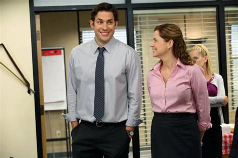 John Krasinski and Jenna Fischer in THE OFFICE - Season 9 - "Dwight ...