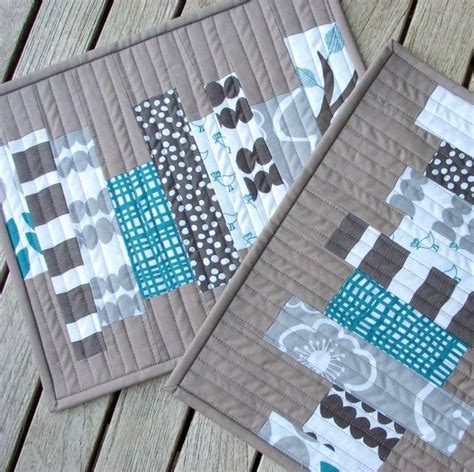 30 Beautiful Quilted Placemats - The Funky Stitch | Placemats patterns, Quilted placemat ...