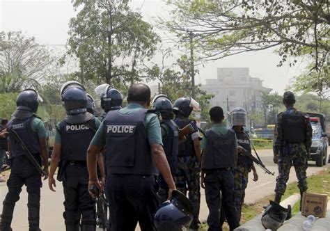 Bangladesh commandos kill two Islamist extremists | New Straits Times ...