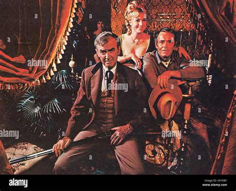 CHEYENNE SOCIAL CLUB, James Stewart, Shirley Jones, Henry Fonda, 1970 Stock Photo - Alamy