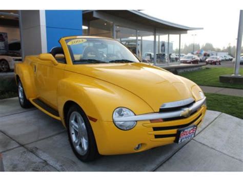 Buy used 2004 Yellow chevrolet SSR Convertible, ISB preferred equipment ...