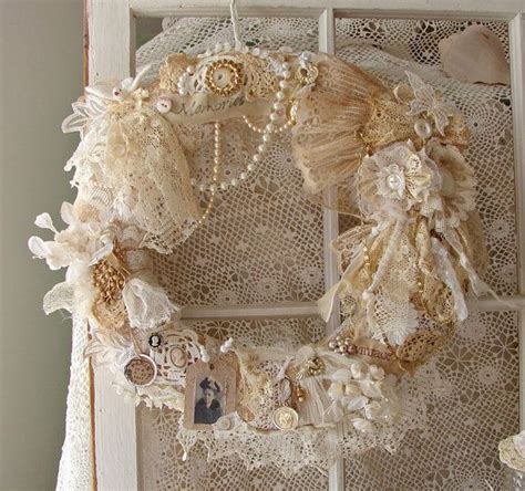 20+ Shabby Chic Christmas Wreaths