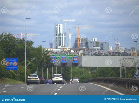 London motorway A2 editorial photography. Image of signpost - 76537702