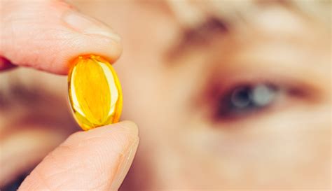 Omega-3 Fatty Acids and Macular Degeneration - Women Fitness