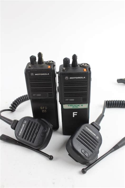 Motorola Police Radio With Handheld Mics 4 Pieces | Property Room