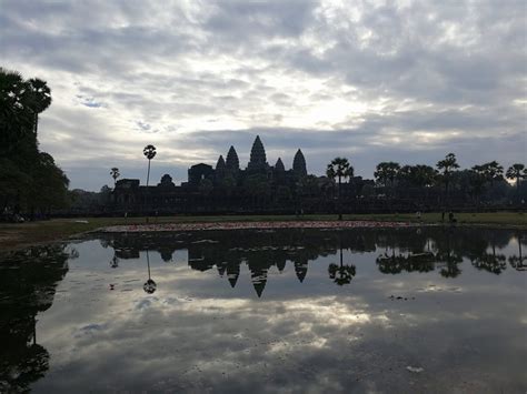 Temples of Angkor (Cambodia): sunrise in Angkor Wat, Ta Prohm, Banteay ...