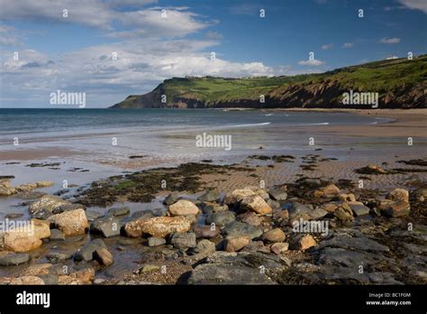 The beach and cliffs at Ravenscar on the North Yorkshire Coast Stock Photo - Alamy