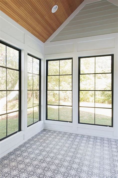 65 Modern Farmhouse Home Office With Black Window Trim | Farmhouse ...