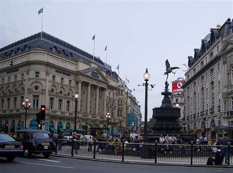 London Trocadero - London | hotel, entertainment complex