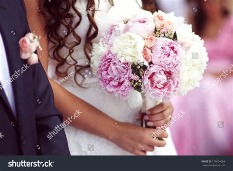 Beautiful Peonies Wedding Bouquet Stock Photo 179604068 | Shutterstock