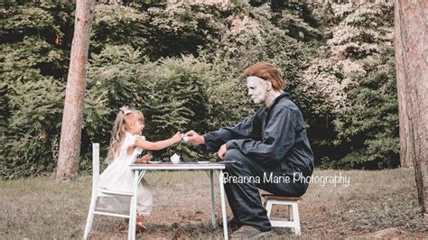 Michael Myers-themed Halloween shoot is cutest, creepiest of 2020 - ABC ...