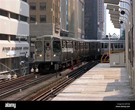 Chicago subway system transports people to downtown area of Chicago Illinois Stock Photo - Alamy