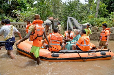 Kerala floods: Modi govt grateful for foreign aid but turns down offers ...