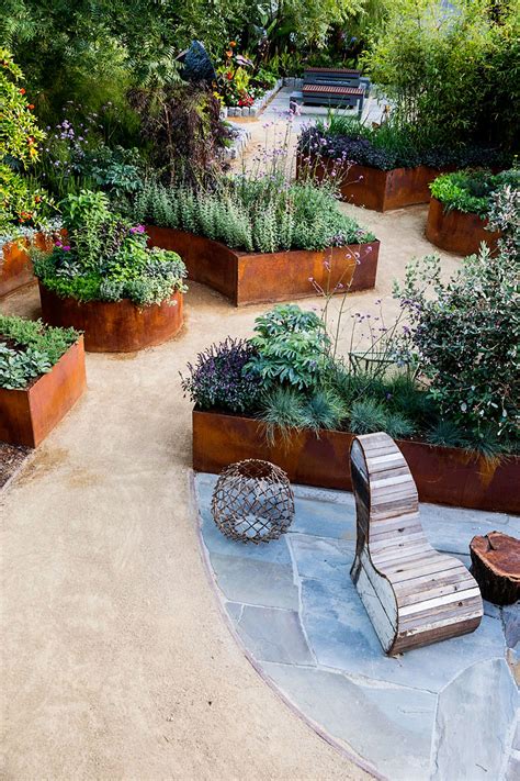 10 Design Ideas for a Tiny Edible Garden - Sunset Magazine - Sunset Magazine